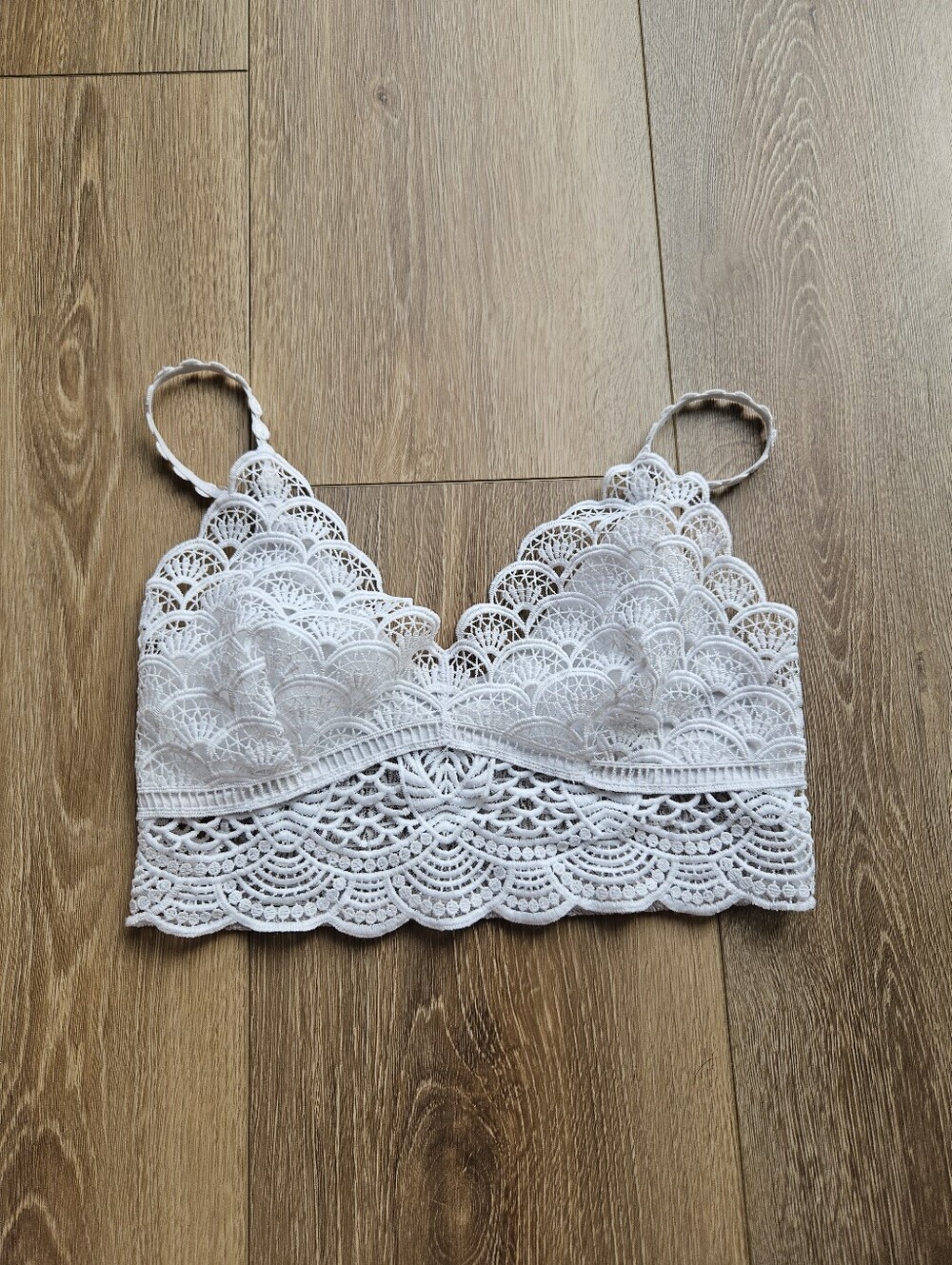 Free People White Scalloped Lace Bralette